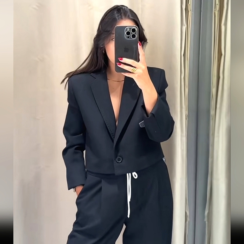 Zara Cropped Blazer Black size XS and M